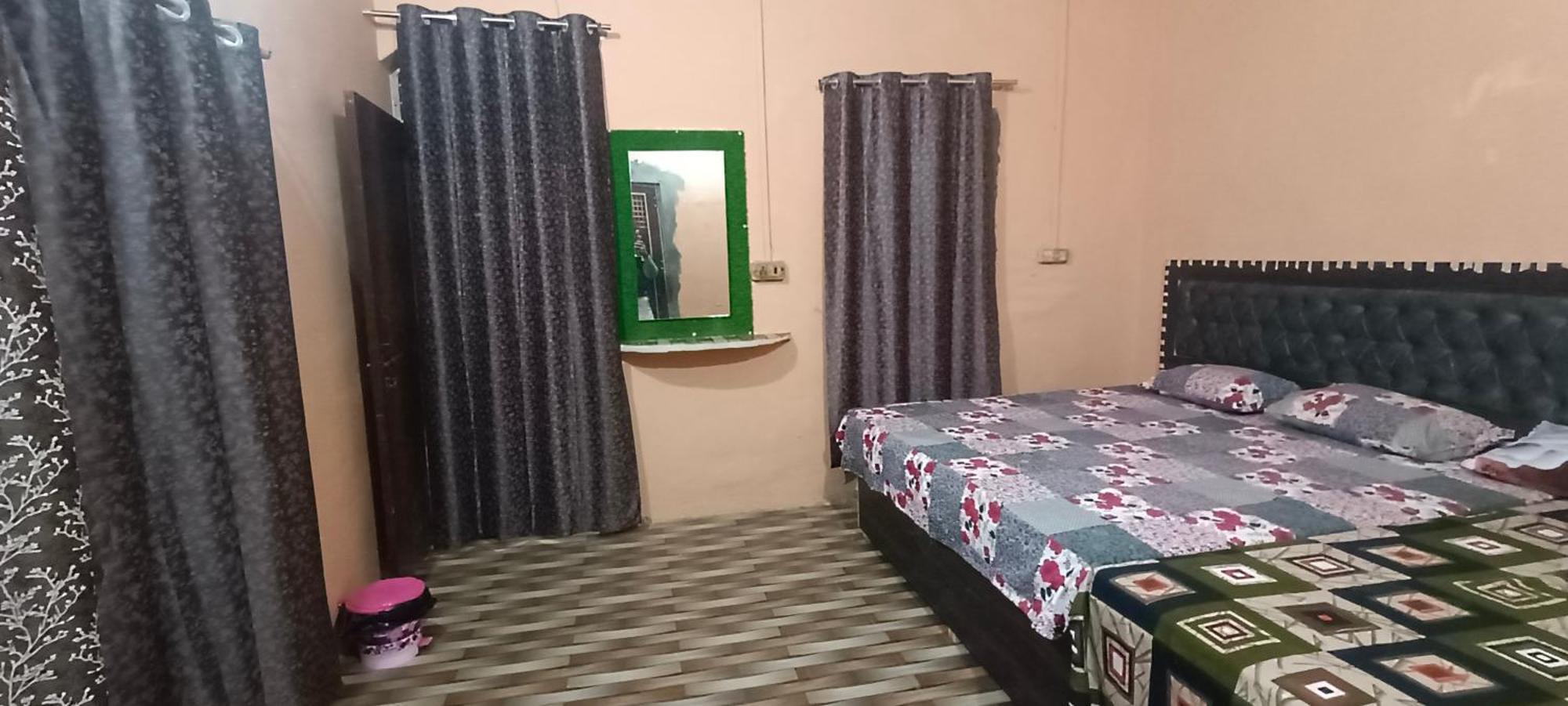 Shree Gopal Niketan Hotel Mathura Exterior foto