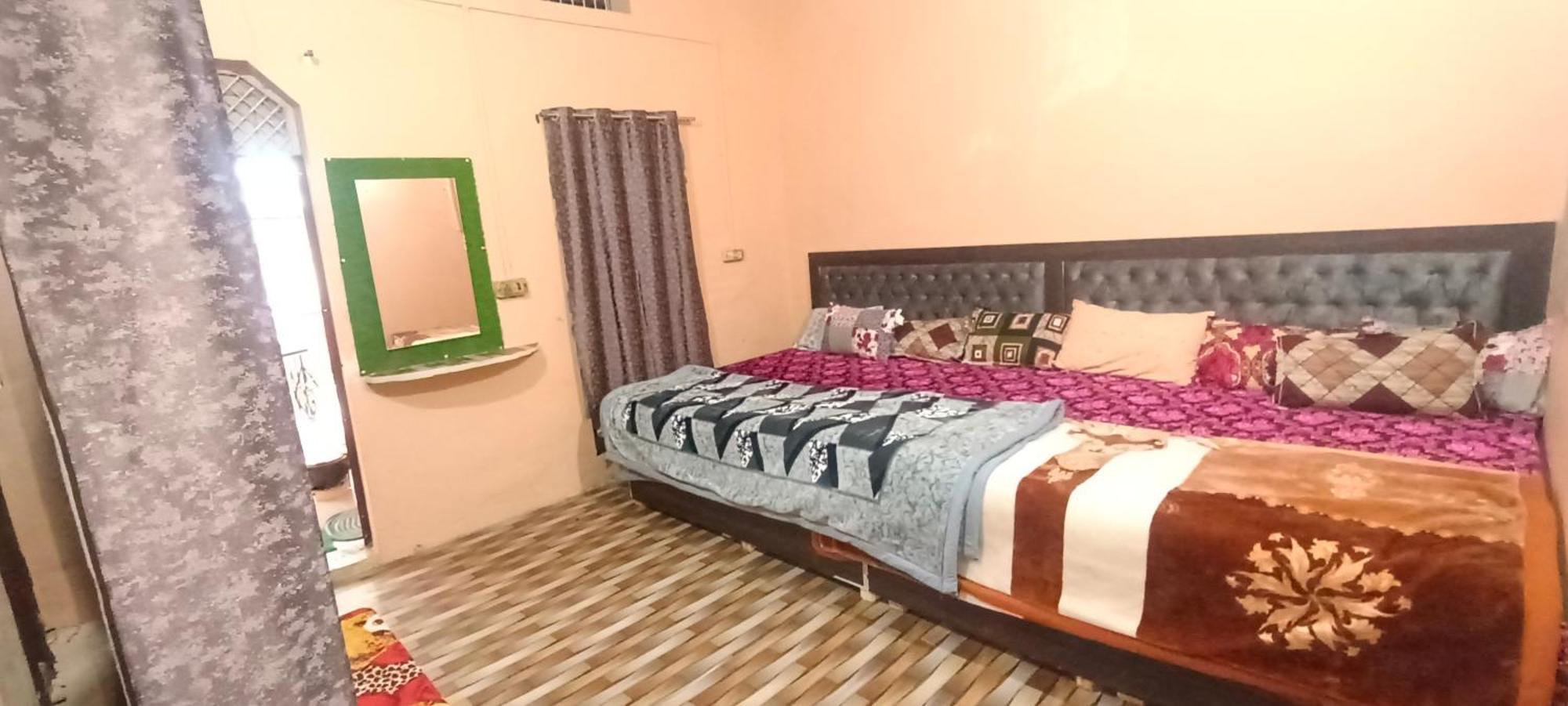 Shree Gopal Niketan Hotel Mathura Exterior foto